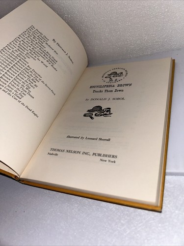 ENCYCLOPEDIA BROWN TRACKS THEM DOWN 1971 HC #8 - Picture 7 of 14