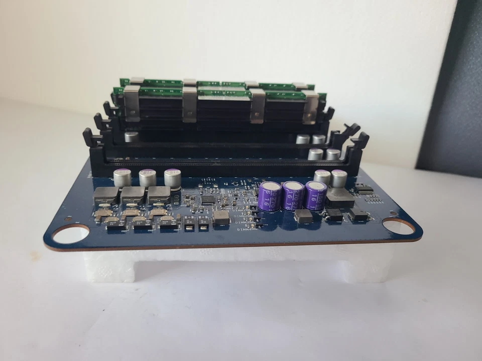 Genuine Apple Memory Riser Card with 2x1 Gb RAM A1186 for Mac Pro 820-2178-A - Image 4 of 4