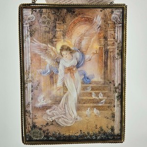 Via Vermont Presents Reflections of Beauty by Lena Liu glass sun catcher decor