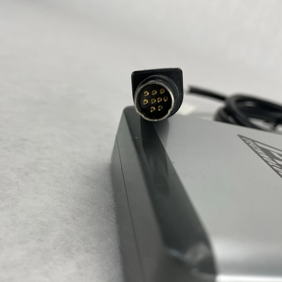 PNY Technologies 91004686A HDTV Video Adapter Breakout Box Untested - Image 4 of 4