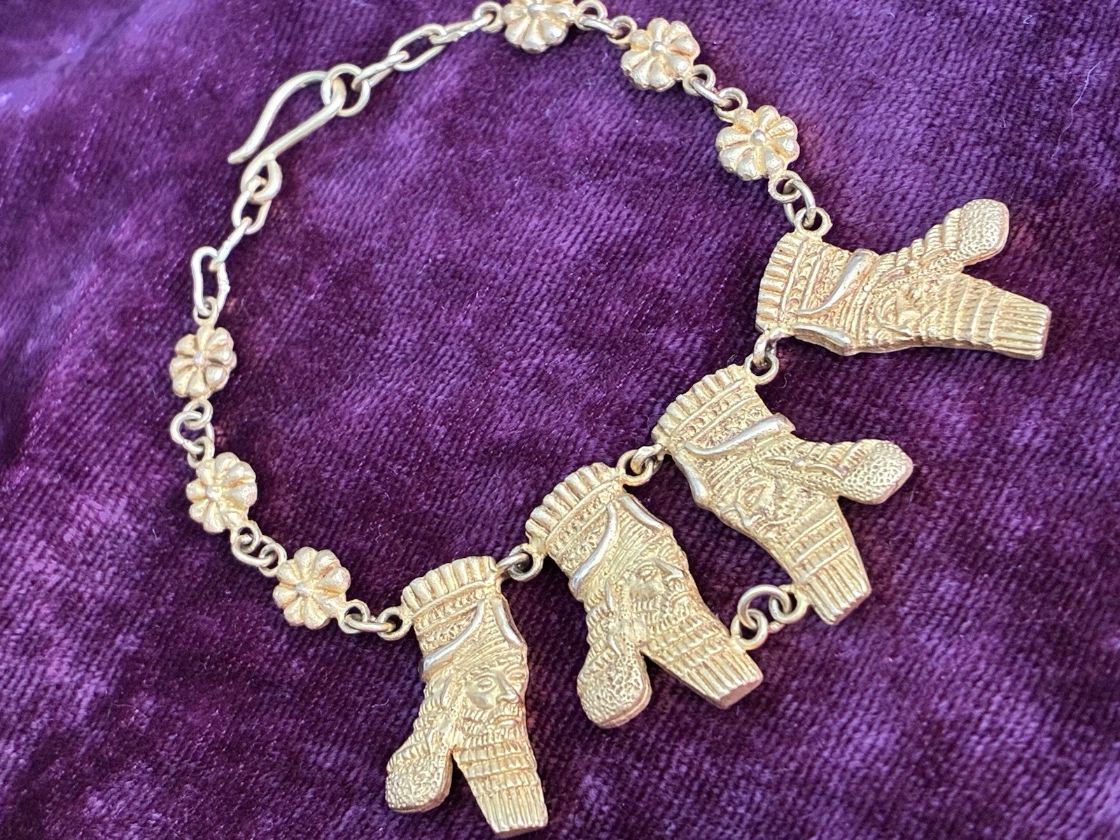 18K Solid Gold Authentic Ancient King Bracelet 7.… - image 17