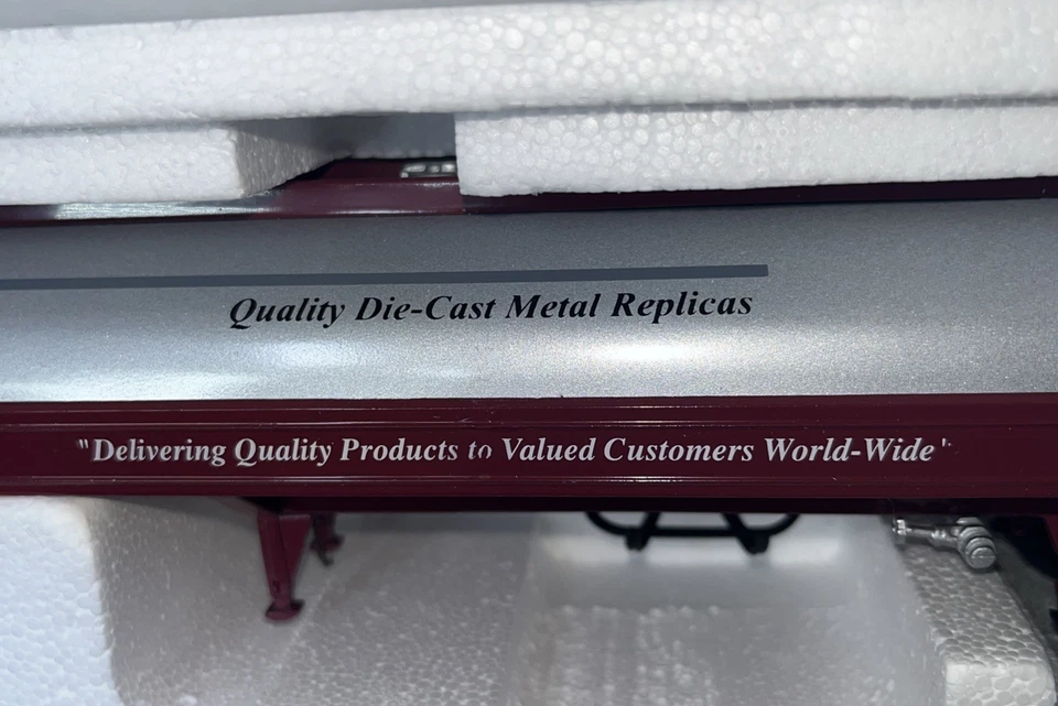 First Gear 1953 White 3000 Tractor w/ Tank Trailer 19-0010 1/34 Scale NOS - Image 3 of 4