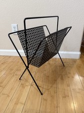 Vintage Atomic Album Magazine Rack Stand Holder Mesh Metal Iron Mid-Century