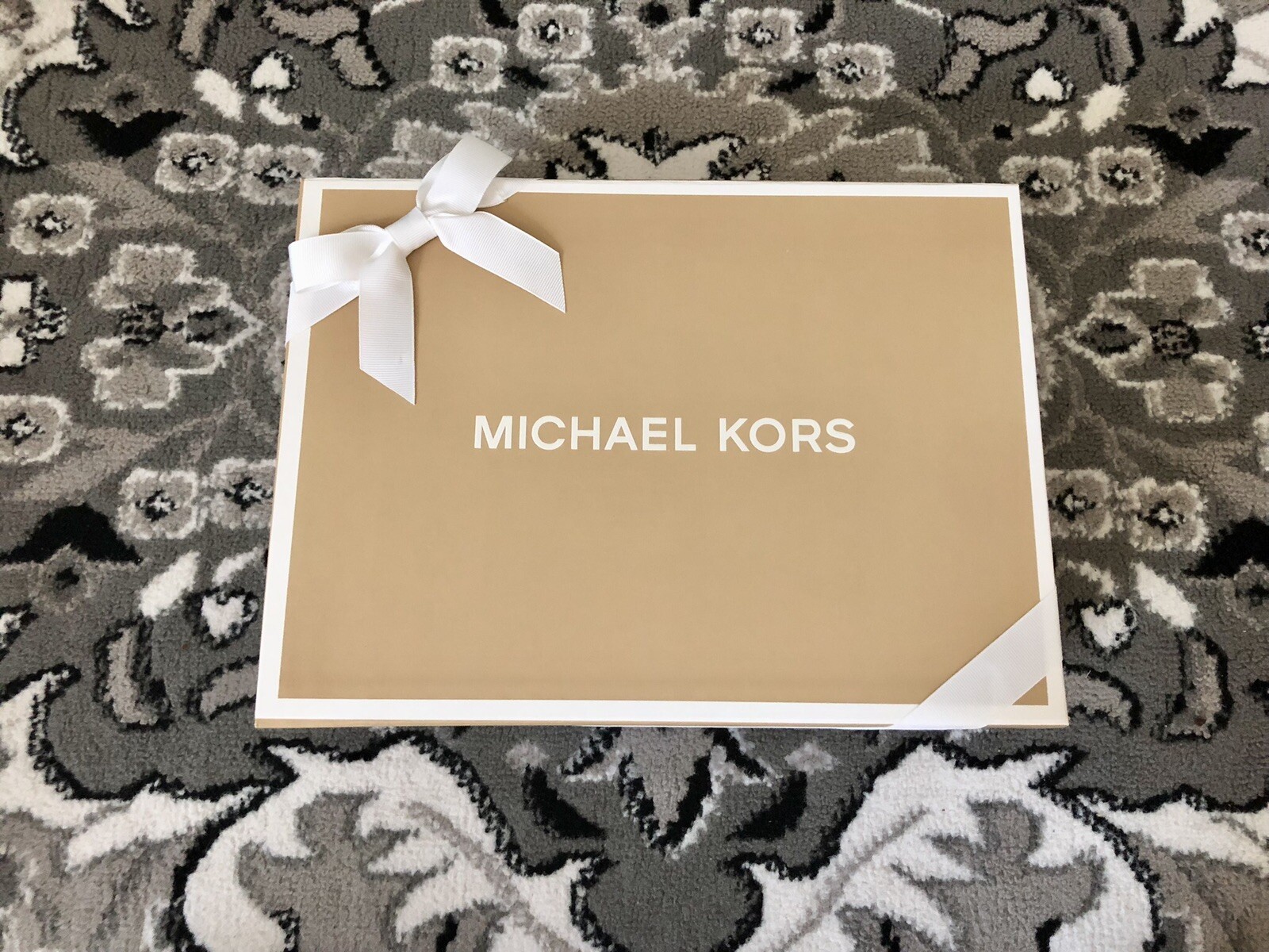 Michael Kors Mercer Extra-Small Pebbled Leather Crossbody Bag With Gift Box image 7