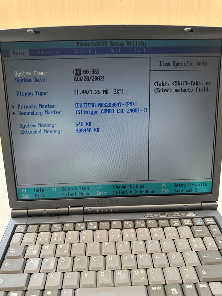 Retro Tronic 5 Yakumo D27ES Clevo Laptop 20GB HDD 512MB RAM ohne Windows Laptop - Bild 2 von 4