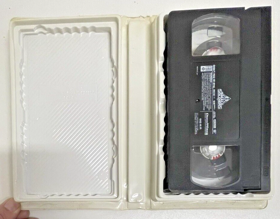 Small Soldiers VHS 1998 (Clamshell) Smart Funny and Action Packed - Image 2 of 3