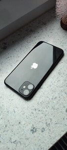 Apple iPhone 11 - 256GB - Schwarz