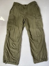 Pantaloni uomo Buck Mason Desert Cargo Surplus taglia 31x26 verde militare