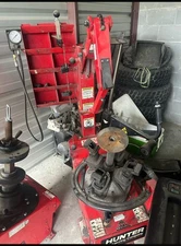 Hunter Tire Changer Like New Used good condition everything works