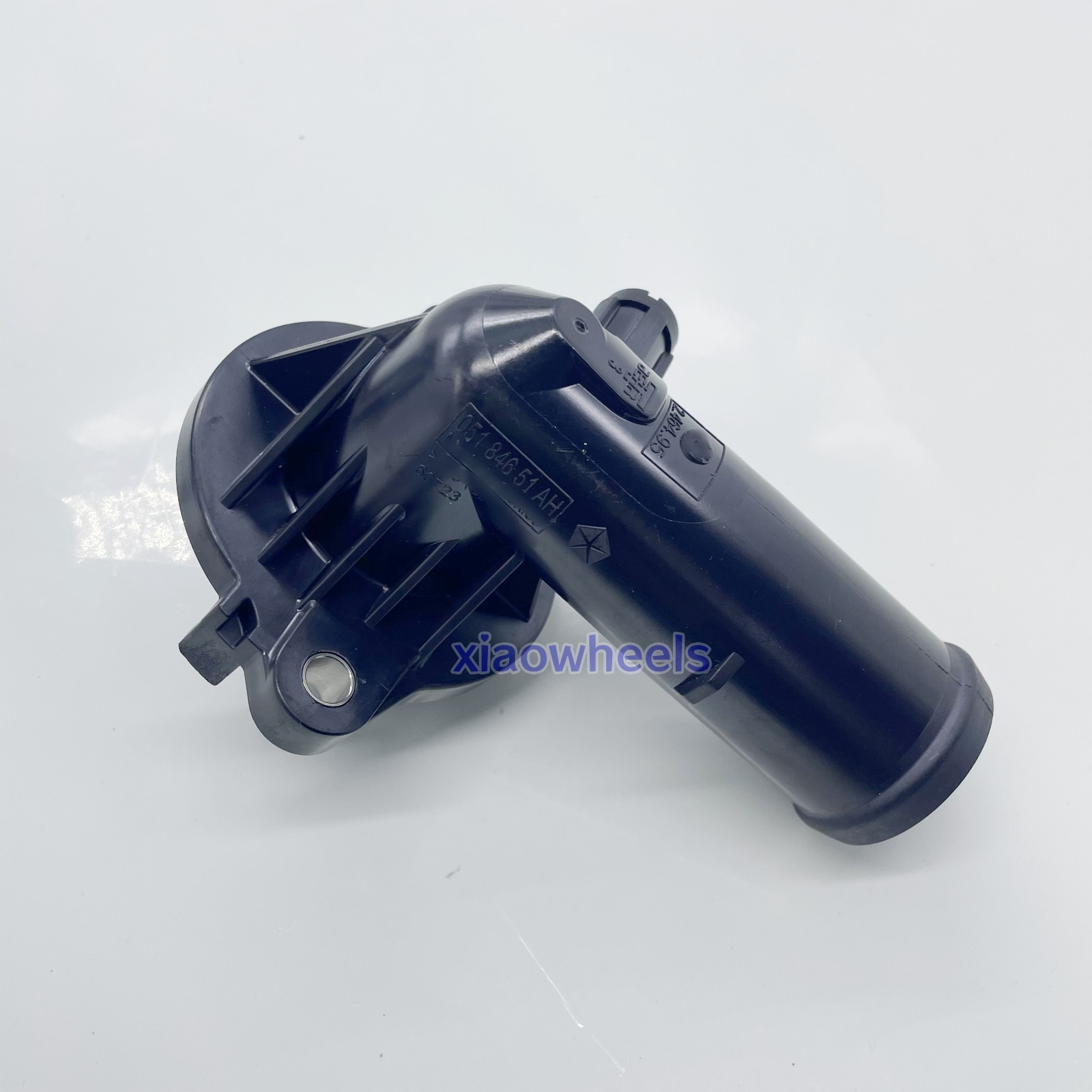 330424  1pc Thermostat for Maserati Ghibli Levante Quattroporte Gasoline Cars