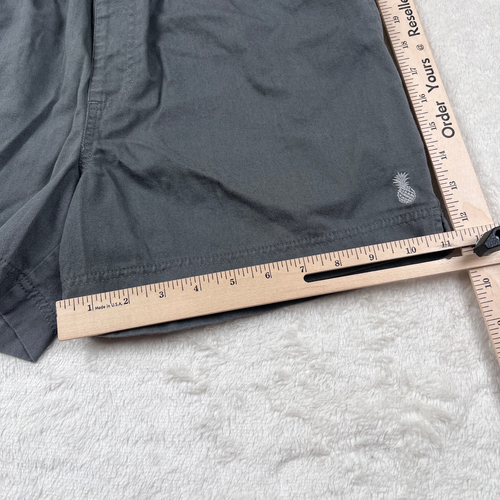 Chubbies Easy Short Men’s Size Small 5” Gray Cotton Pockets Logo Stretch Waist