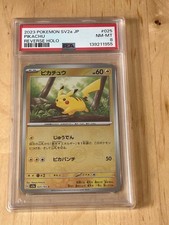 PSA 8 Pikachu Poké Ball Specchio Carta Pokémon 151 025/165 Carta Pokémon...