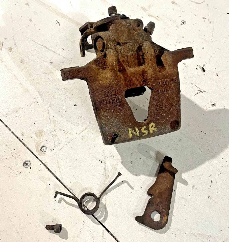 Pinza de freno trasera Renault Master MK2 1998 - 2003 2,5 pasajeros N/S BOSCH OEM Foto 3 de 4