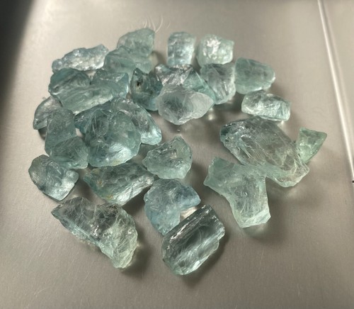 Light Blue Aquamarine Rough @ 188 cts From Madagascar - Picture 3 of 4