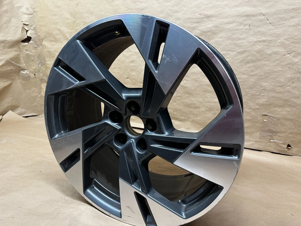 2021 2022 AUDI E-TRON QUATTRO WHEEL RIM R20 20" 9J ET38 ALLOY 4KE601025T OEM - Imagem 3 de 4