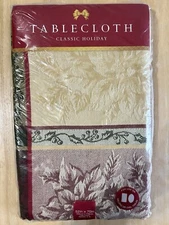 Christmas Tablecloth Linen Classic Holiday Oblong 52”x70” Bed Bath&Beyond NEW