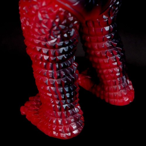Bullmark Alien Mefilas Red Soft Vinyl 9" Ultraman Kaiju Series LE Sofubi Japan - Picture 13 of 15