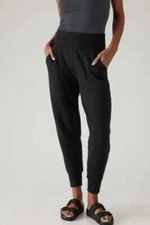 ATHLETA Coaster Luxe Jogger Nirvana High Waisted Black  Women Size XXS New