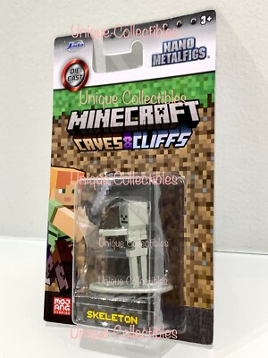 Minecraft Caves and Cliffs Lot de 18 figurines moulées sous pression