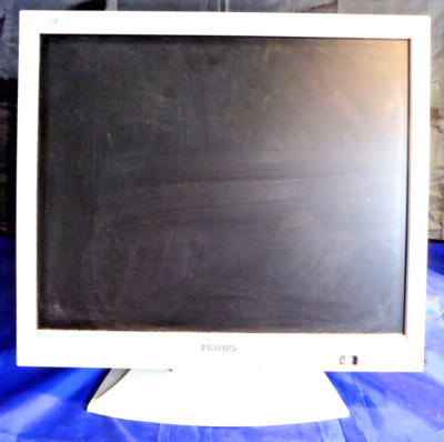 Philips Monitor Model No. 170S4 Model ID: 170S4FG/00Z FCC ID: A3KMII8 60-50Hz