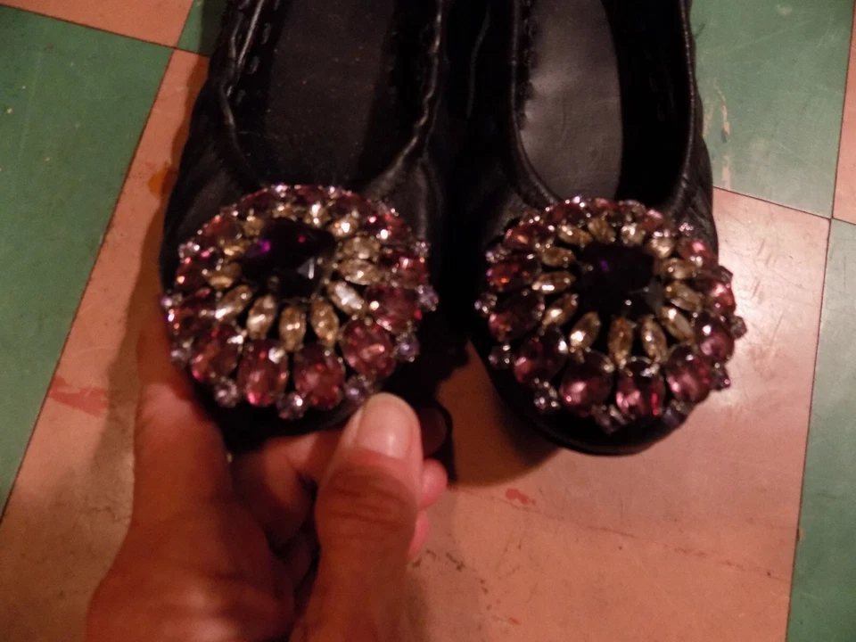 KELSI DAGGER Rosa Estrás Adornado 6.5 Mandala Ballet Pisos Cuero Negro Foto 2 de 4