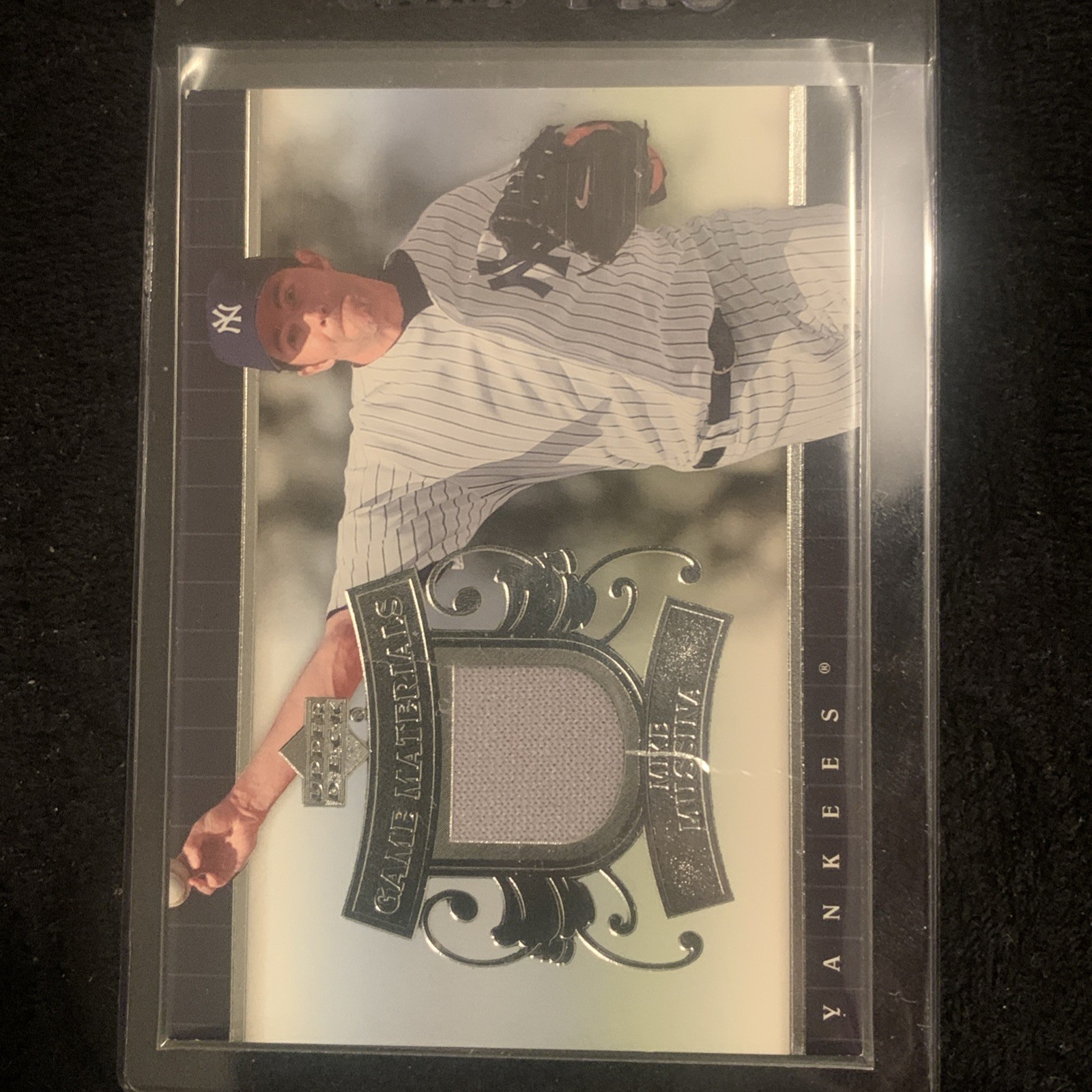 2007 Upper Deck - UD Game Materials Mike Mussina NY Yankees UD-MU 