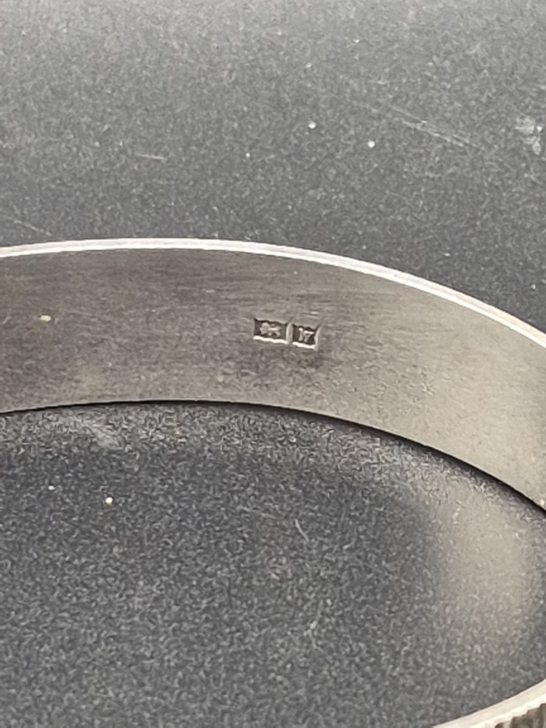 Vintage B Ltd Solid Sterling Silver Hinged Bangle… - image 2