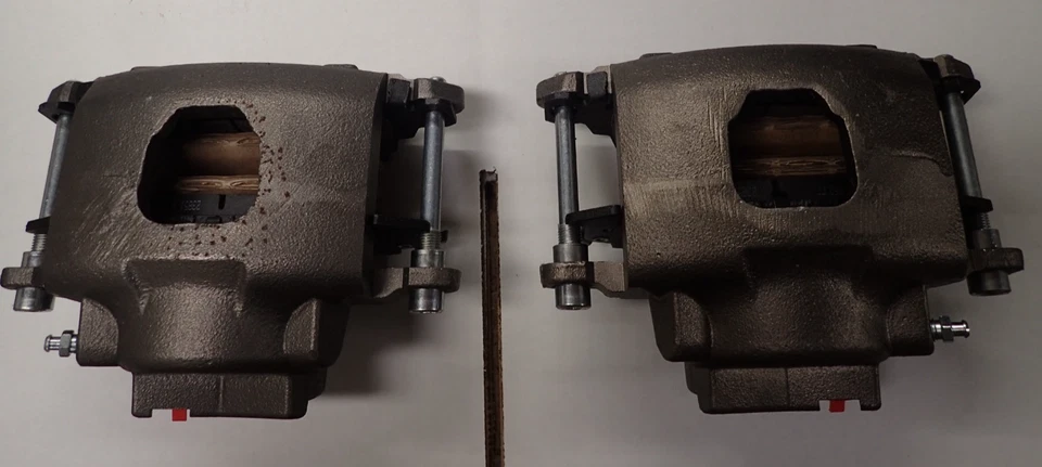 Pinzas de freno para Pontiac Bonneville 1969-1970 con pastillas 4035 4036 Foto 4 de 4