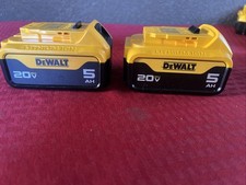 NEW DCB205-2 DeWalt 20V MAX 5.0Ah Lithium-Ion Battery 2-Pack 2025 Date