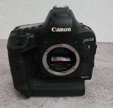 Canon 1DX Mark II 20.2MP Digital SLR Camera Body BROKEN