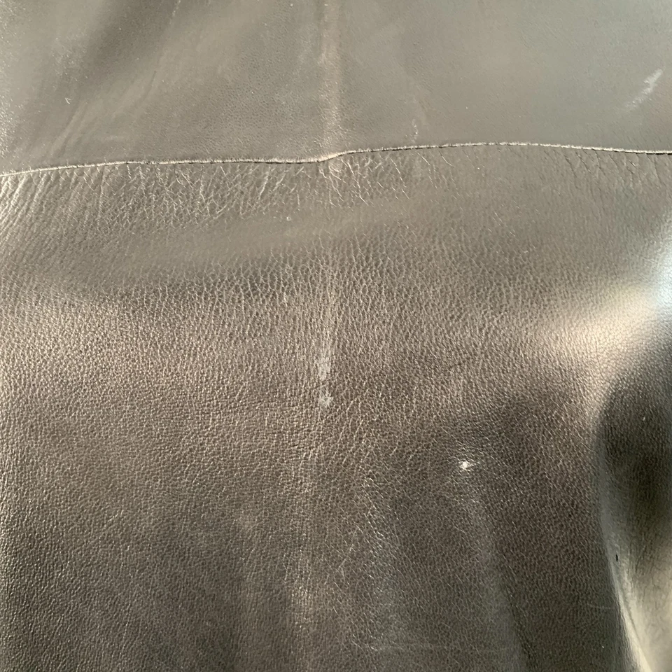 Top informal VALENTINA KOVA talla L cuero negro cuello redondo Foto 4 de 4