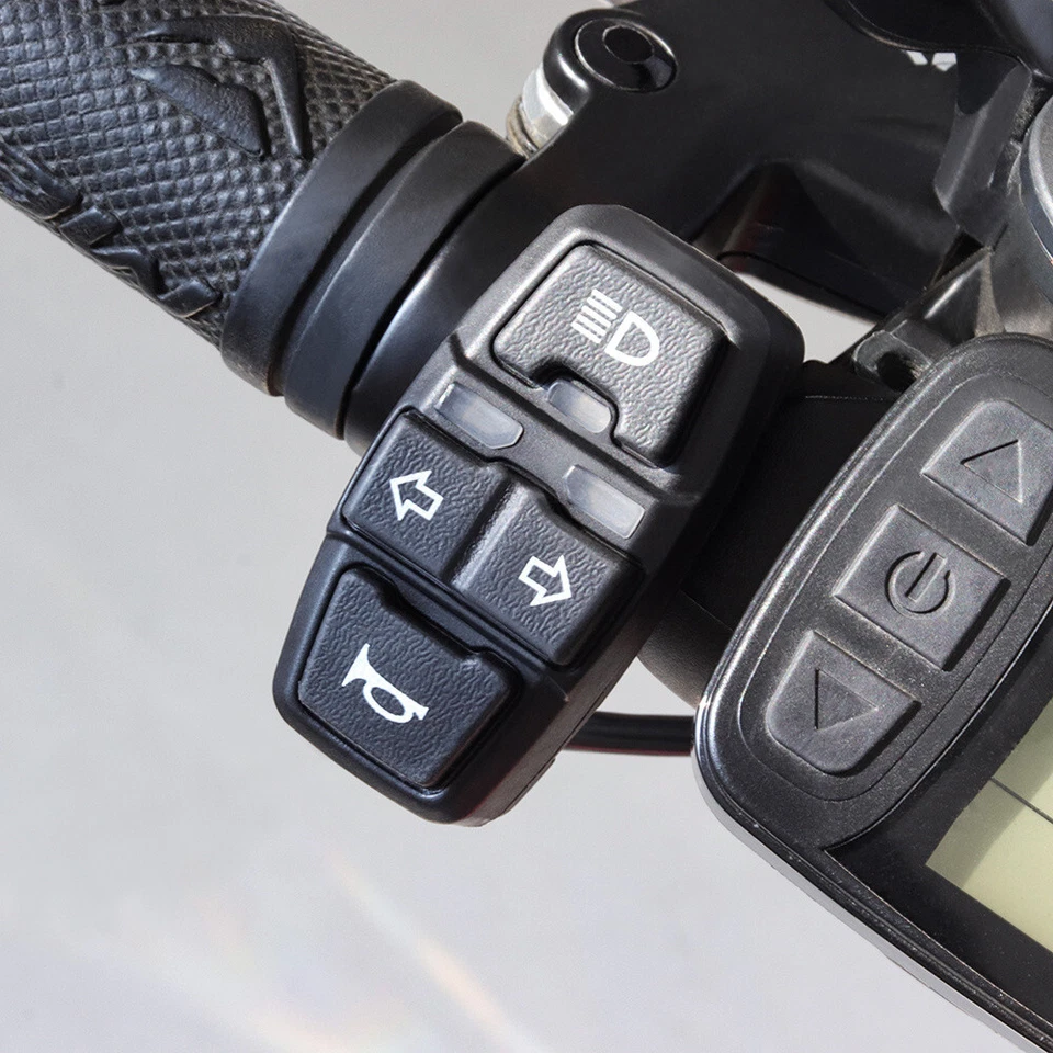 7/8in Headlight Switch Turn Signal Horn ON/OFF Button For Motorcycle Handlebar - Imagem 2 de 4
