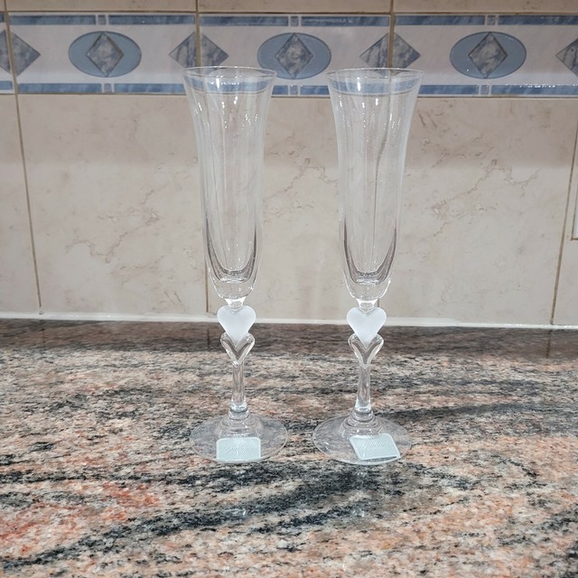 Set of 2 Gorham Lead Crystal AMORE Collection Heart Champagne Toasting