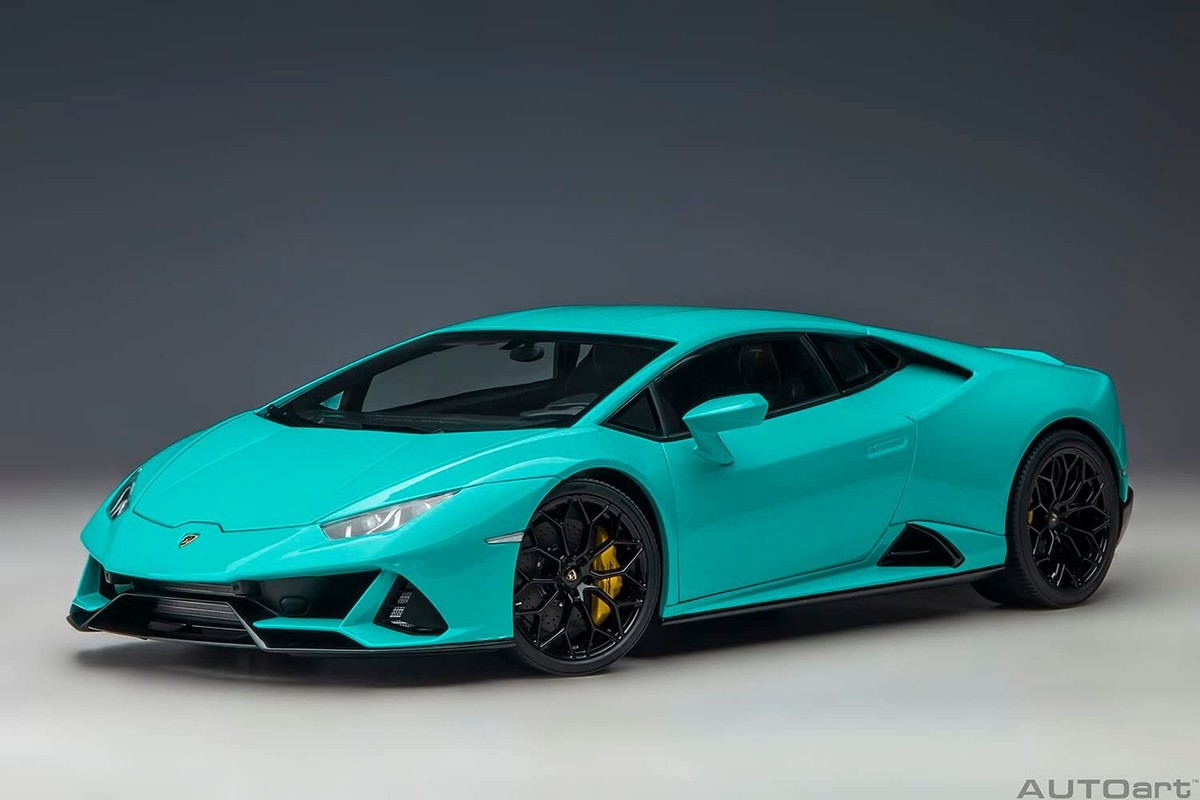 AUTOart 1/18 Lamborghini Huracan EVO Turquoise Blue 79211