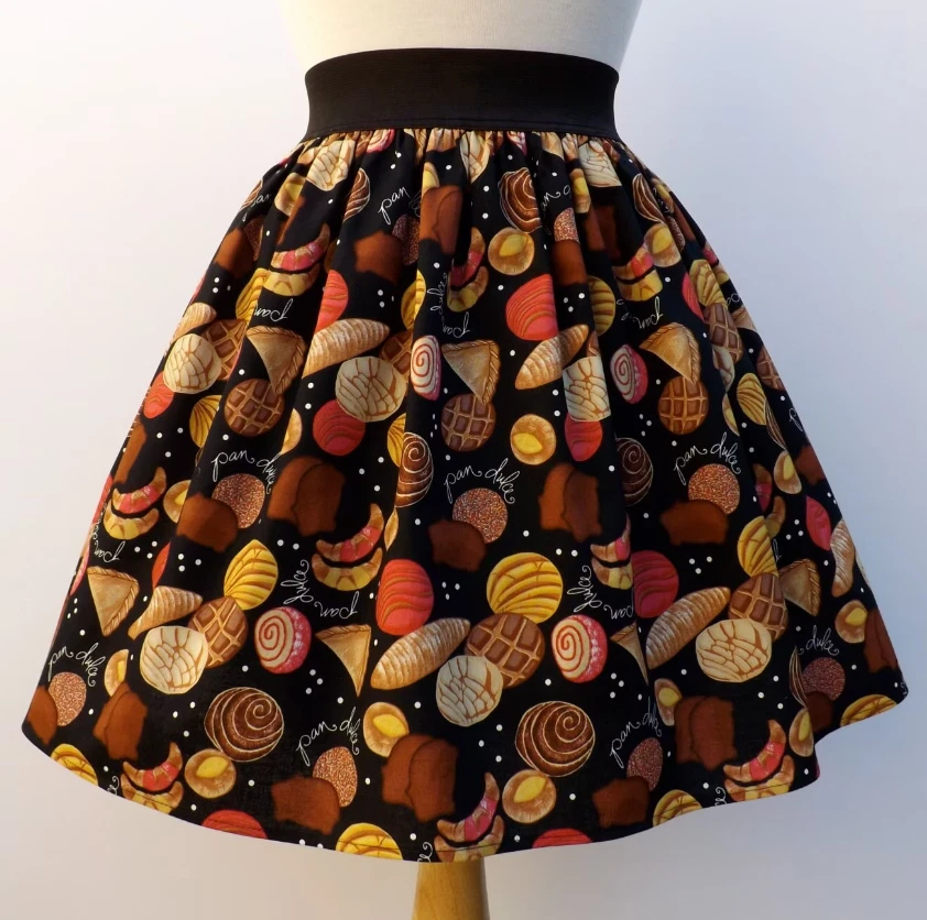 Hemet Pleated Skirt in Pan Dulce Elastic Skirt