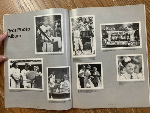 Major League Baseball Scorecards And Yearbooks Each Sold Separately - Picture 236 of 306