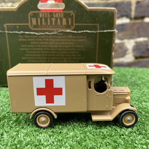Lledo Days Gone Military Collection Morris Light Truck Ambulance 8th Army 043008 - Picture 8 of 12