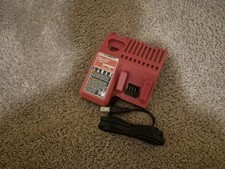 New Milwaukee 48-59-1812 Battery Charger