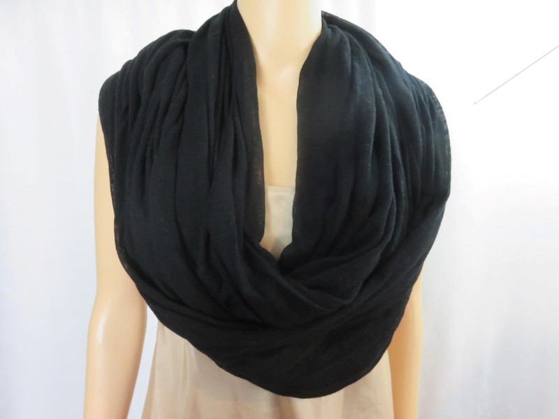 Nordstrom Black Infinity Scarf Lightweight 100% Cashmere Wrap Shawl O/S 40"x88"