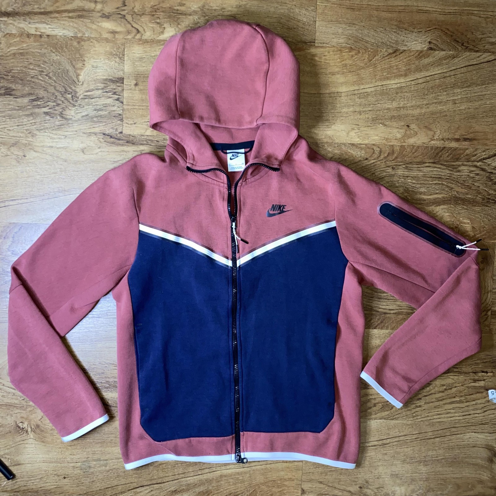 Nike Tech Fleece Hoodie Mens Small Pink Navy Full Zip Sweatshirt CU4489-661 thumbnail 2