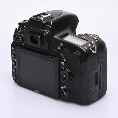 Nikon D750 gebraucht Zustand: Stark Gebraucht - Bild 2 von 5