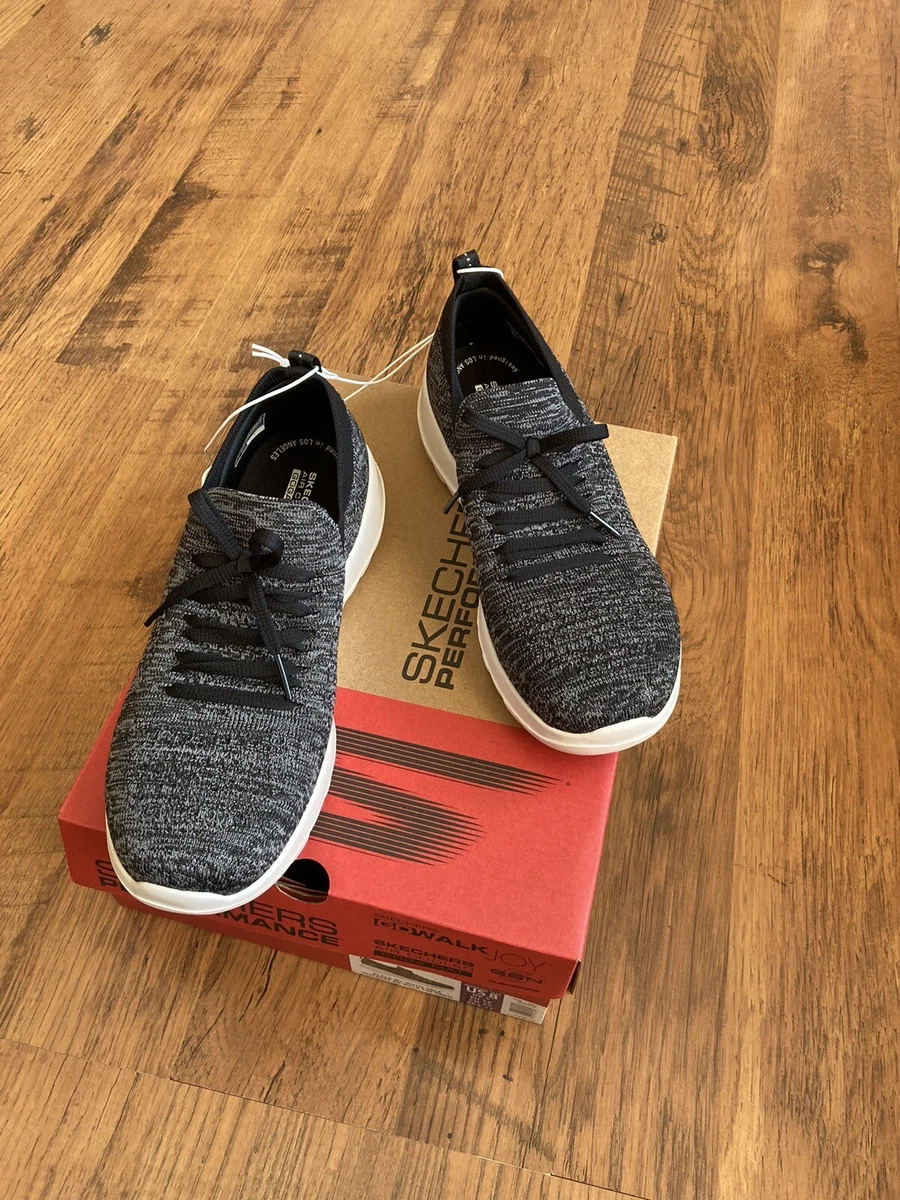 Skechers go walk size 5.5 sale