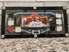 Kareem Hunt Tri-fold Playbook Booklet  Patch Auto #/25