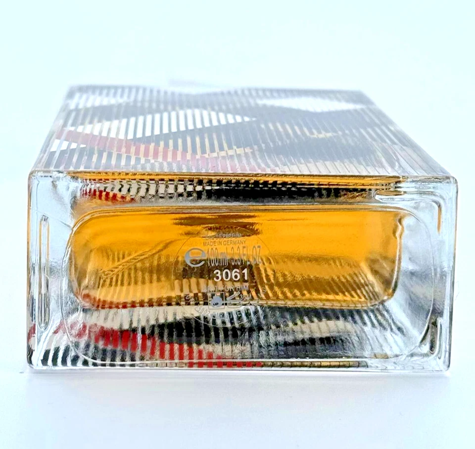 BURBERRY BRIT For Her 3,3 oz 100 ml Eau De Toilette Spray Feminino - Imagem 4 de 4