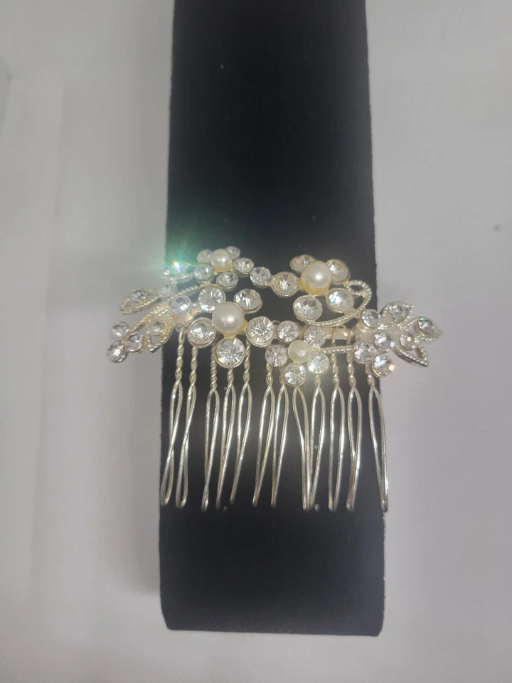 Bella Bridal Hair Piece Comb 2 3/4'' x 3'' - Image 2 of 3