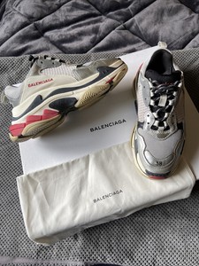 balenciaga 39 triple s