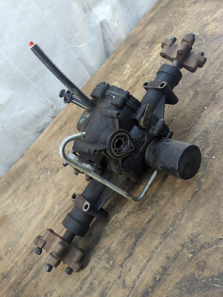 Cub Cadet 3000 Series TRANSMISSION REAR END 618-3223 618-3235 918-3235 ...