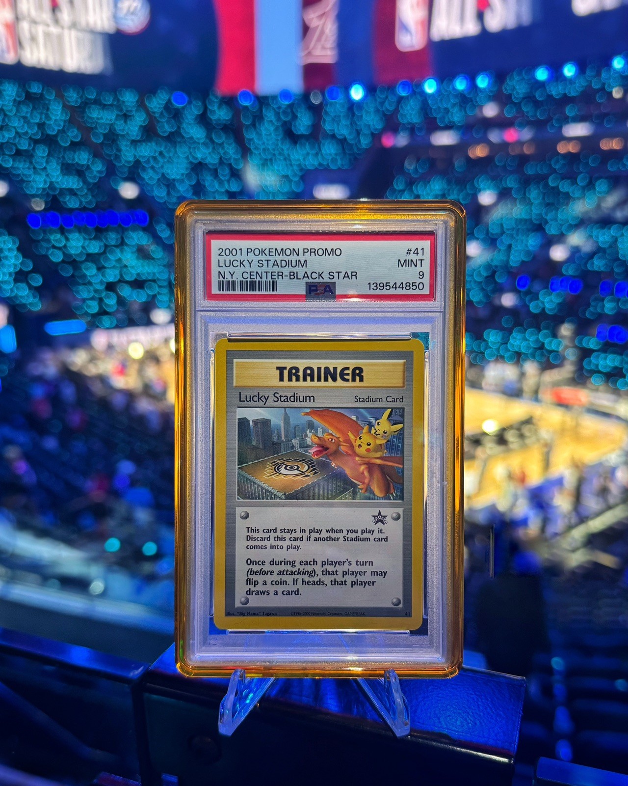 Lucky Stadium 2001 Wizards Black Star Promo #41 New York Pokemon