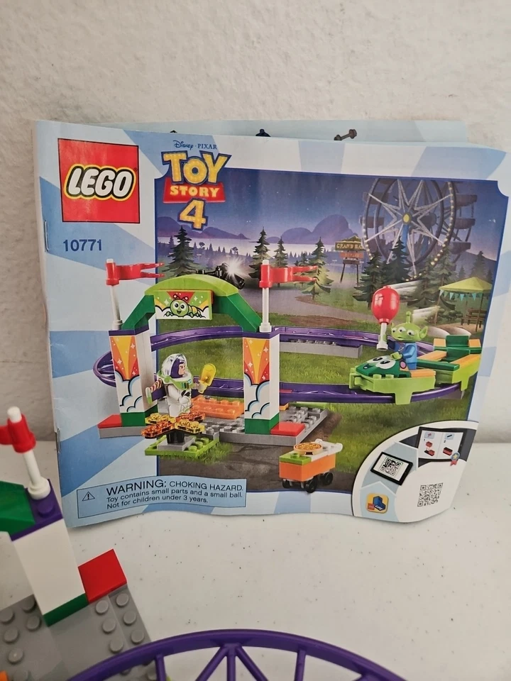 LEGO 10771 Toy Story Carnaval Emoción Montaña rusa Buzz Lightyear Alien 99% Completo Foto 2 de 4
