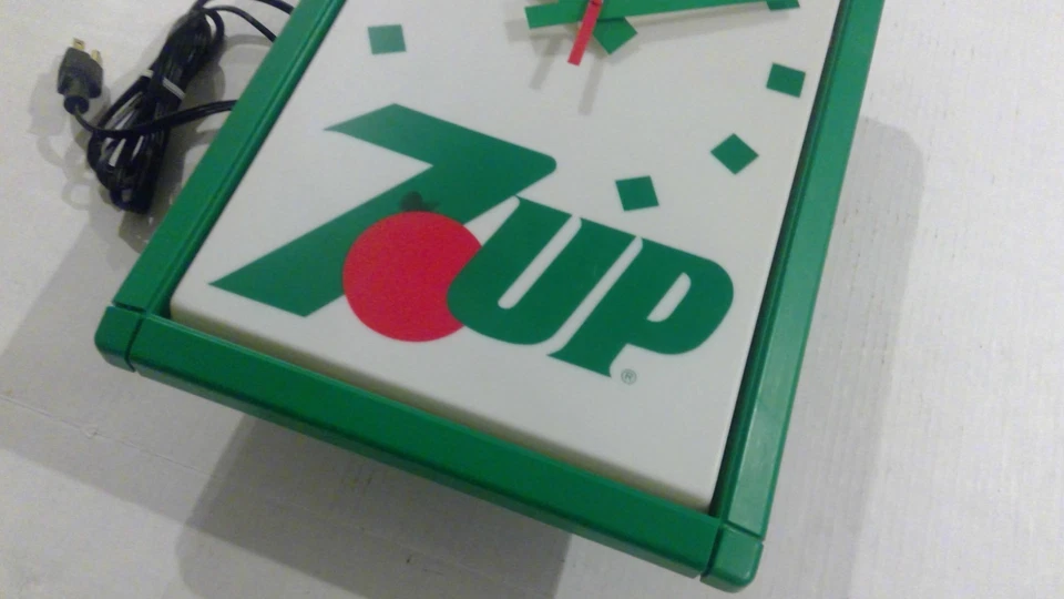 Letrero de reloj iluminado 7up Soda Pop Store 17" x 12" funcionando ENVÍO GRATUITO Foto 3 de 4